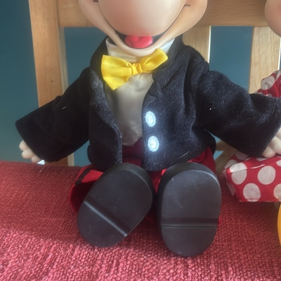 Vintage Mickey & Minnie Mouse Plastic Head, Soft Stuffed Body Plush Disney - Picture 5 of 5